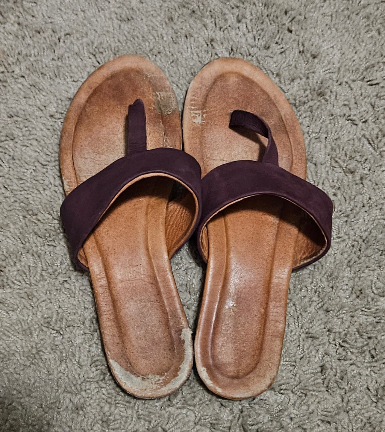 Gena in Solid Wine size 7 - Pre-loved