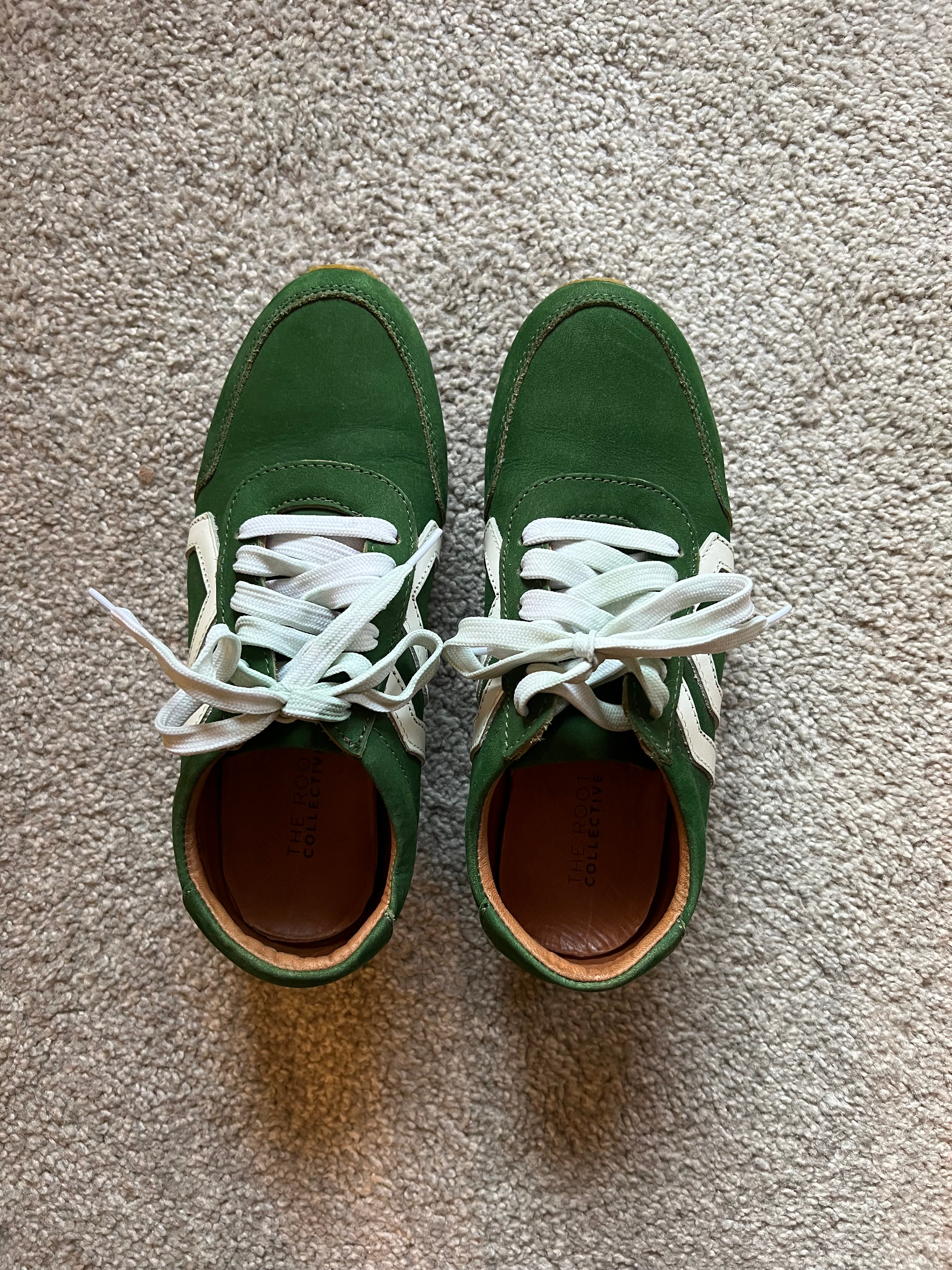 LIMITED EDITION Jessie in Kelly Green  size 7 - Pre-loved